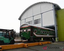 Kereta Bangladesh Buatan Indonesia